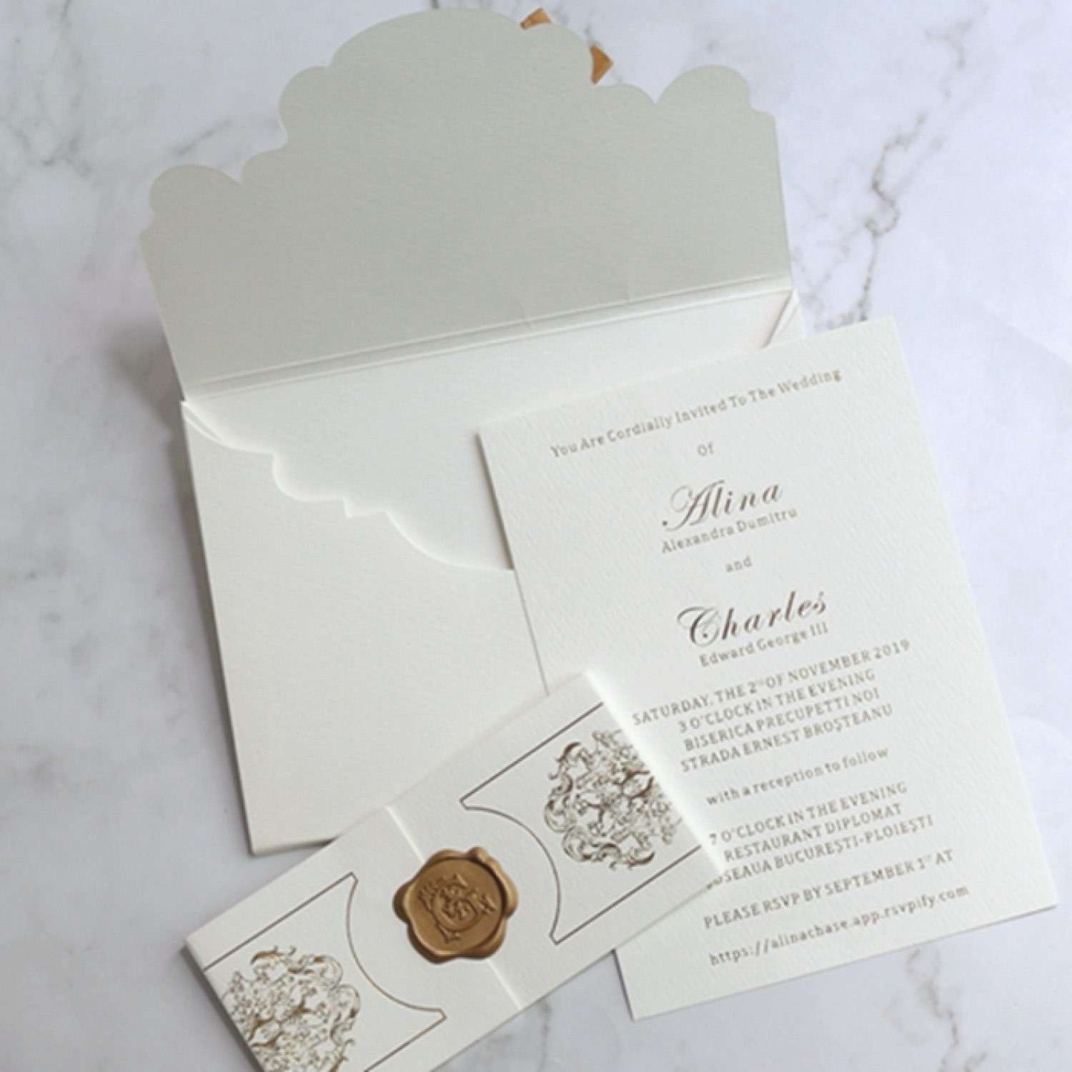 Foil Printing Frosted Acrylic Invitation with  Paper Pocket Invitation Customized 